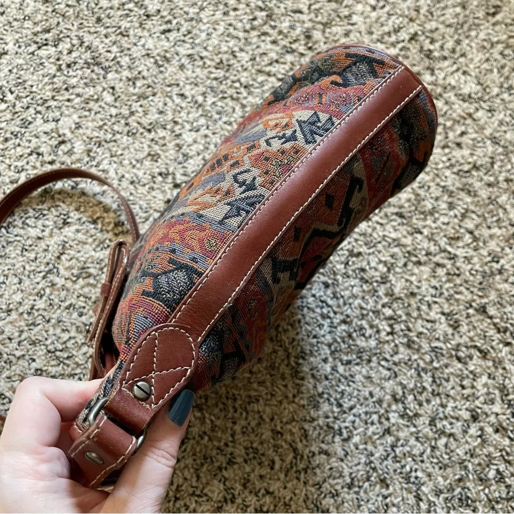 NWT vtg Liz Claiborne Southwestern & Kilim tapestry bucket bag leather trim - Picture 16 of 16